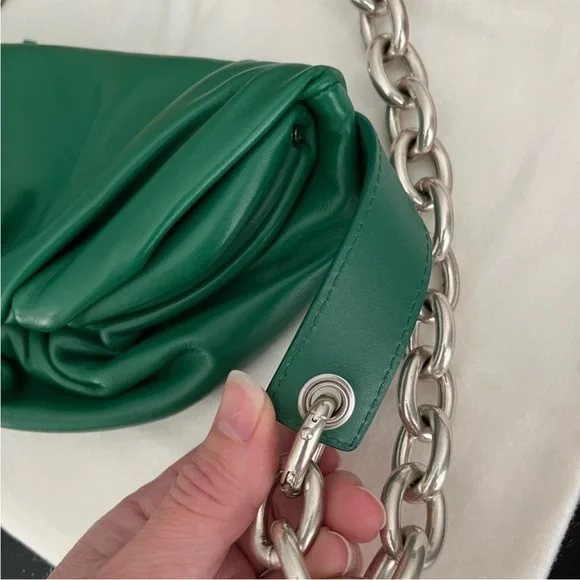 Bottega Veneta Leather Chain
Pouch Belt Bag - Picture 13 of 16